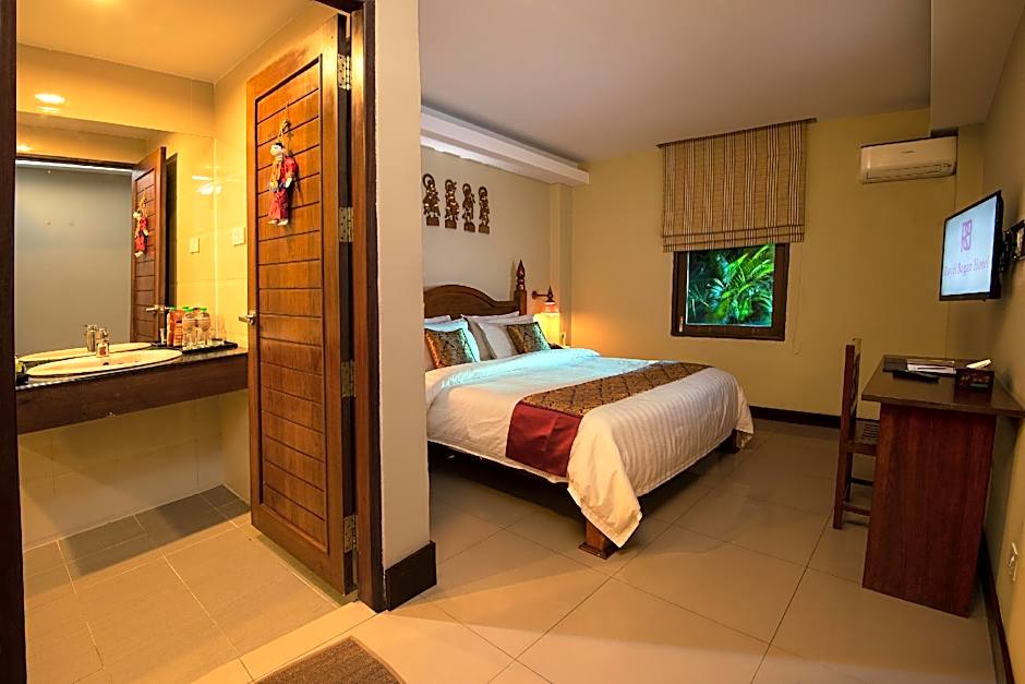 Royal Bagan Hotel