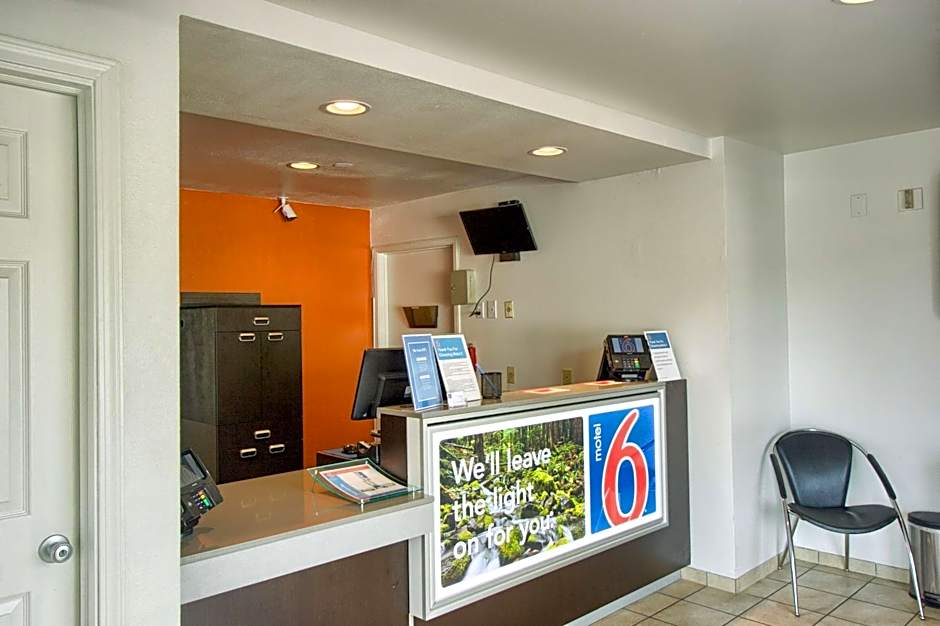 Motel 6-Everett, WA - North