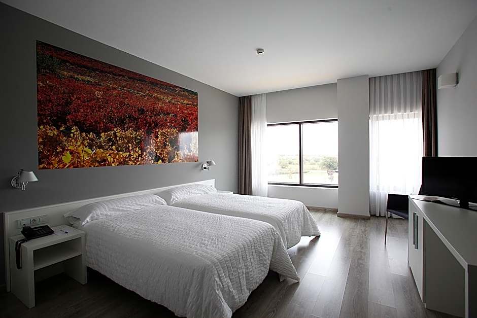 Hotel Bodegas Traslascuestas - GRUPO PIÉROLA