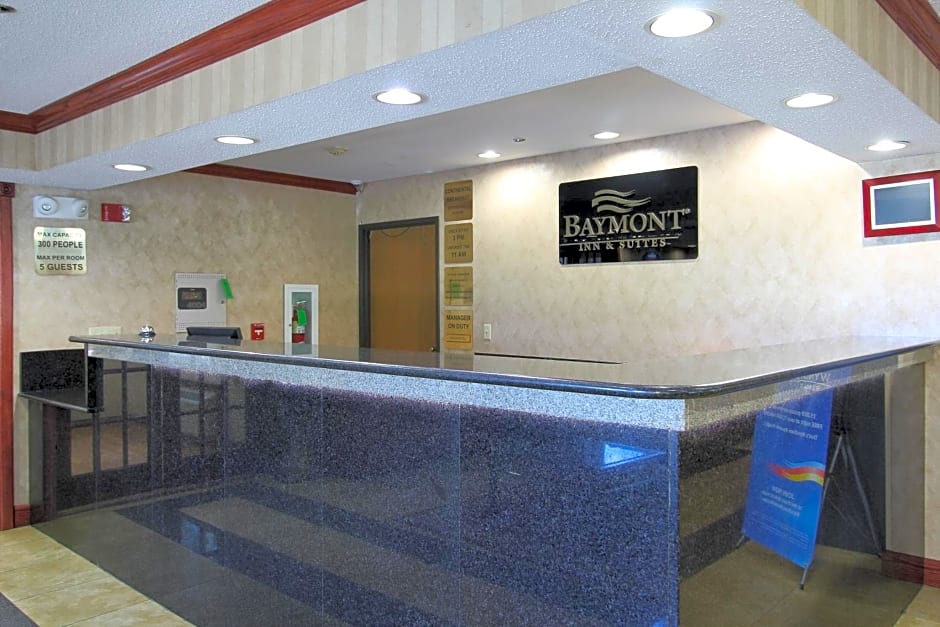 Baymont by Wyndham Muskegon