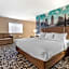 Clarion Pointe Indianapolis Airport