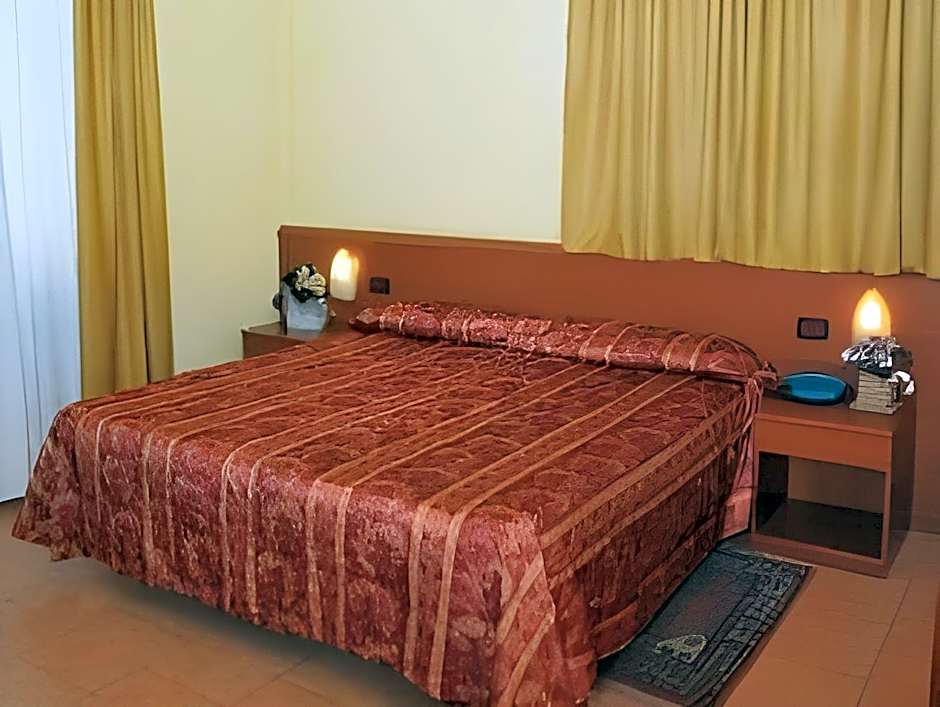 Hotel Innocenti