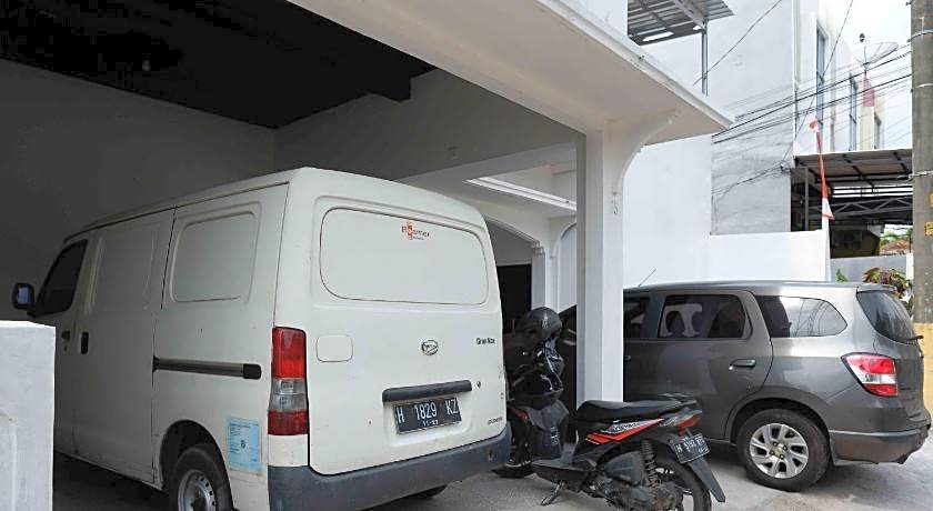 RedDoorz near GOR Jatidiri Semarang