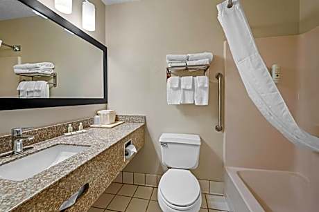 Queen Suite with Two Queen Beds - Non Smoking