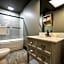 La Suite Hotel
