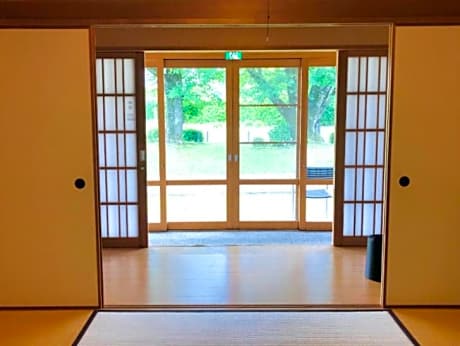Japanese-Style Room