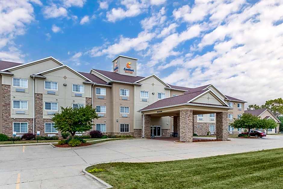 Comfort Suites Cedar Falls