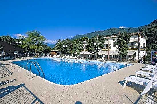 Camping Hotel Au Lac De Como