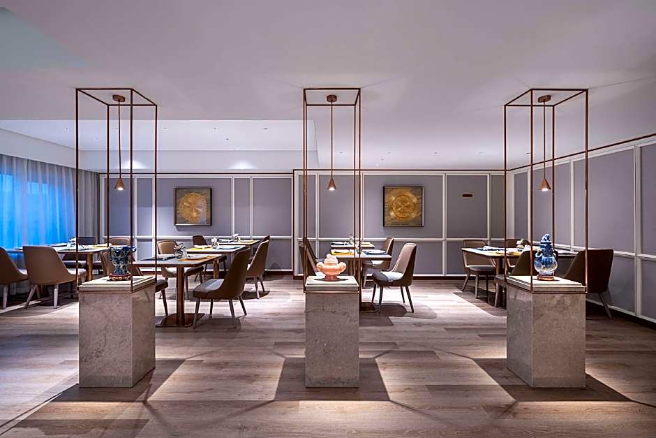 Sunworld Dynasty Hotel