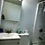 Divine Villa Guest House Harper Ave WITH FREE PRIVATE PARKING