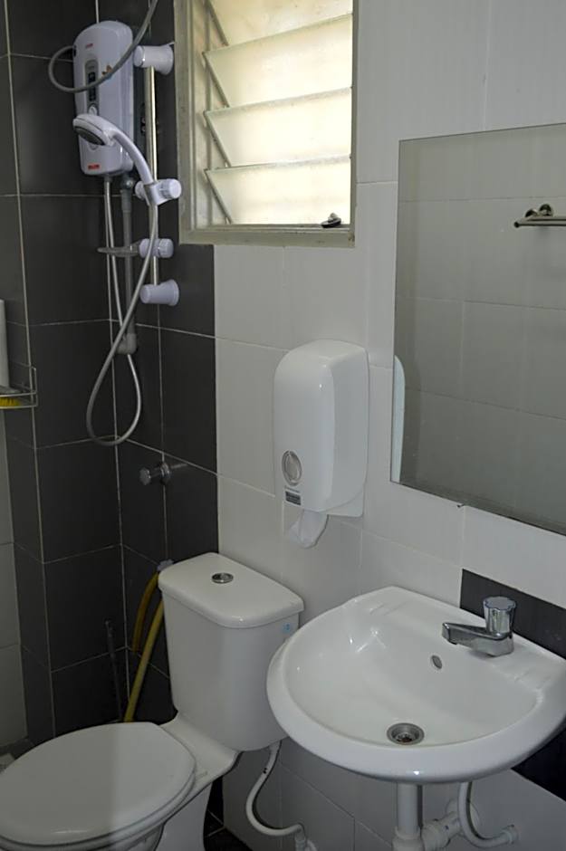 My Home N2 @ Golden Hills Night Market