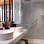 Renaissance by Marriott Paris Republique Hotel