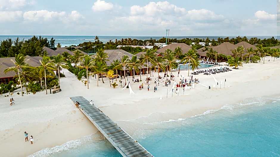 Brennia Kottefaru Maldives