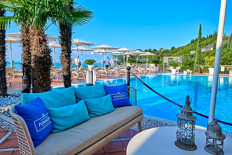 Madrigale Panoramic&Lifestyle Hotel