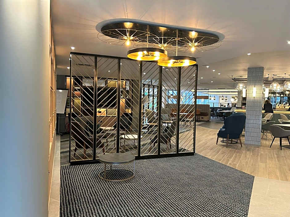 Holiday Inn London Luton North by IHG