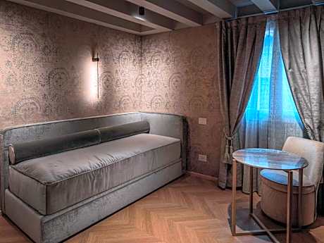 Elegant Family Suite - Annex