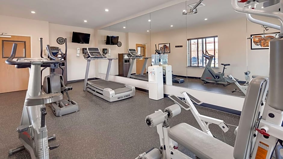 Best Western Plus Gateway Inn & Suites