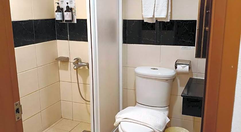 Waugh Den Business Hotel