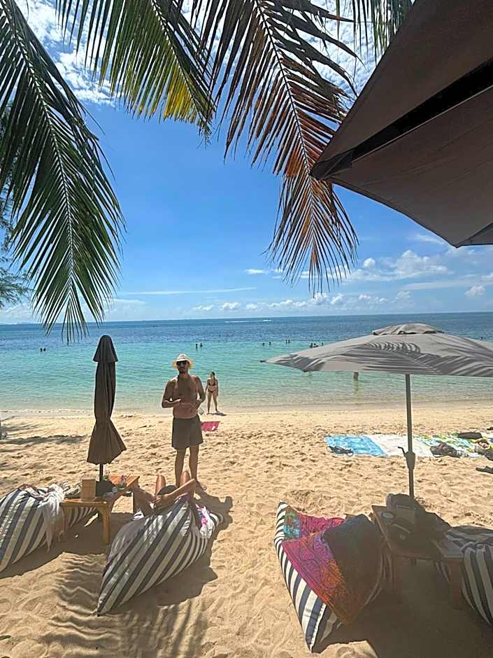Secret Beach Bungalows