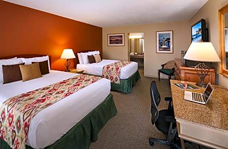 Deluxe Queen Room with Two Queen Beds