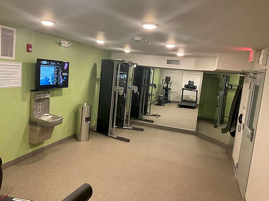 WoodSpring Suites Dearborn Detroit