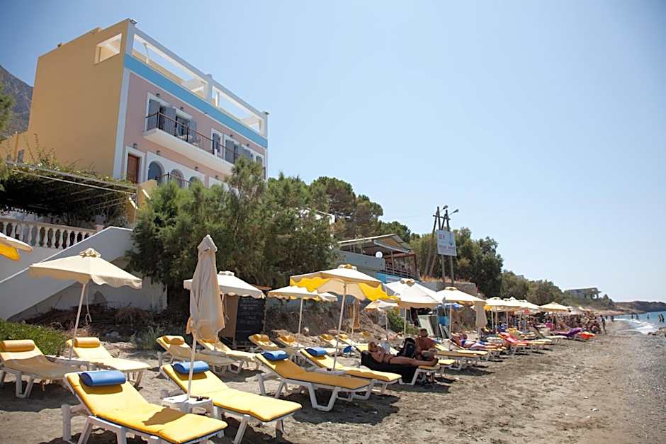 MasouriBlu Boutique Hotel