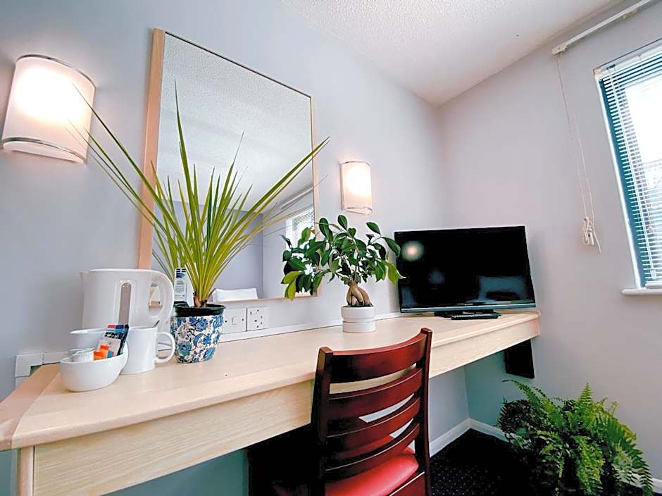 Redwings Lodge Dunstable