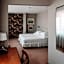 Hotel Holt - The Art Hotel