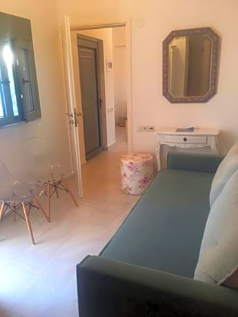 Deluxe Suite with Sea View