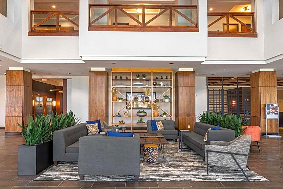 Drury Plaza Hotel Dallas Arlington