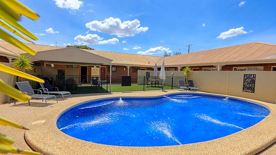 Top of the Town Motel & Apartments