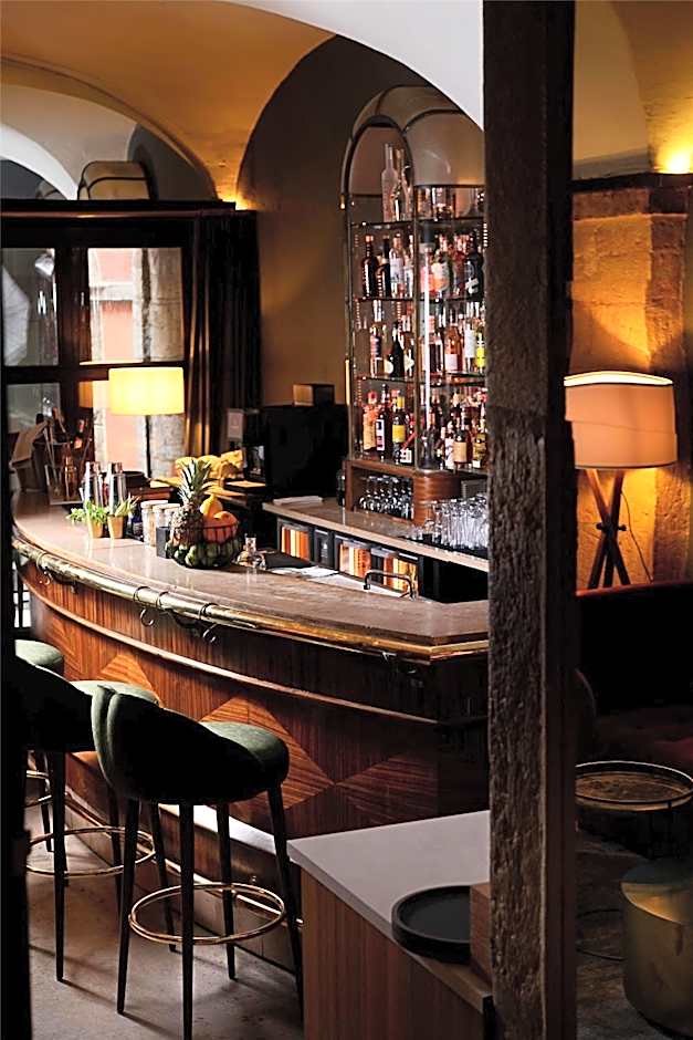 Cour des Loges Lyon, a Radisson Collection Hotel