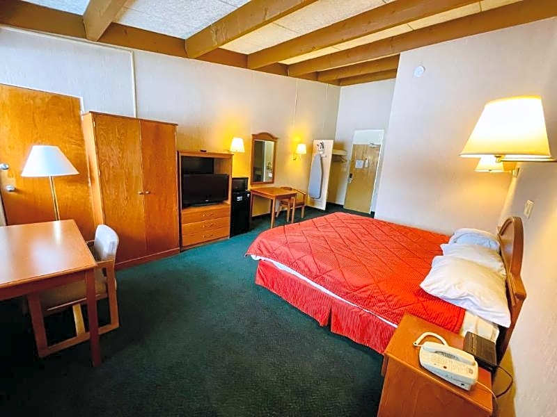 Knights Inn Liberty