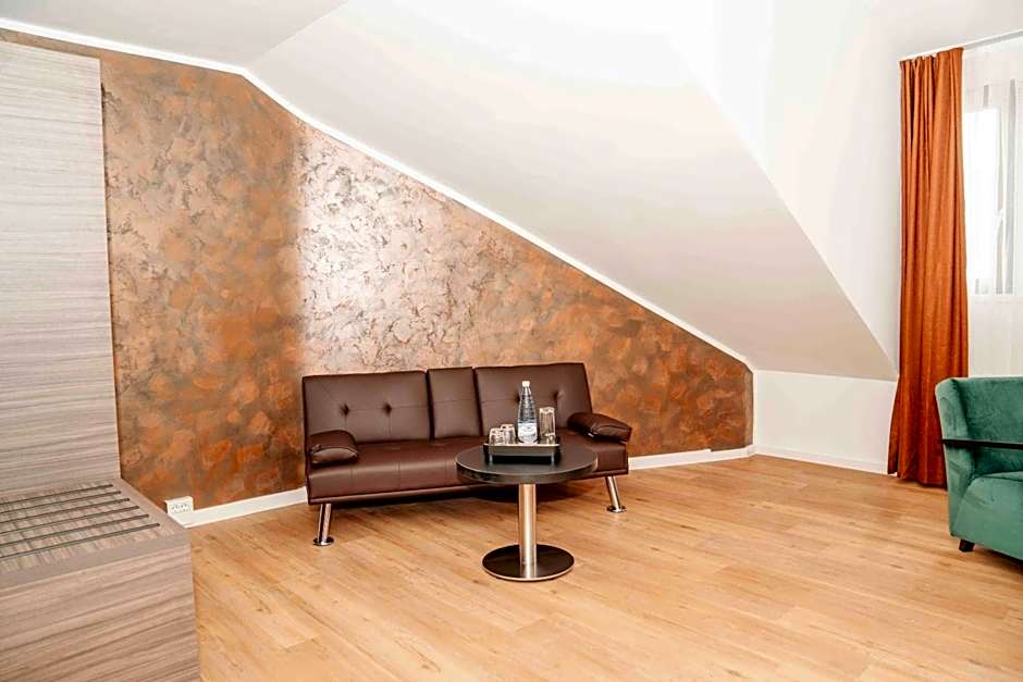 Central Hotel & Lounge Adult Only
