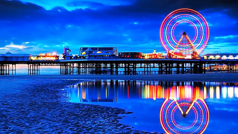 Holiday Inn Express London Gatwick Crawley By IHG