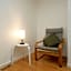 London Oasis Flat with High-Speed Broadband and Free Parking