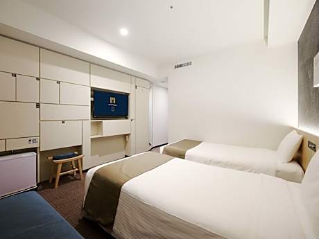 Deluxe Twin Room with Sofa Bed