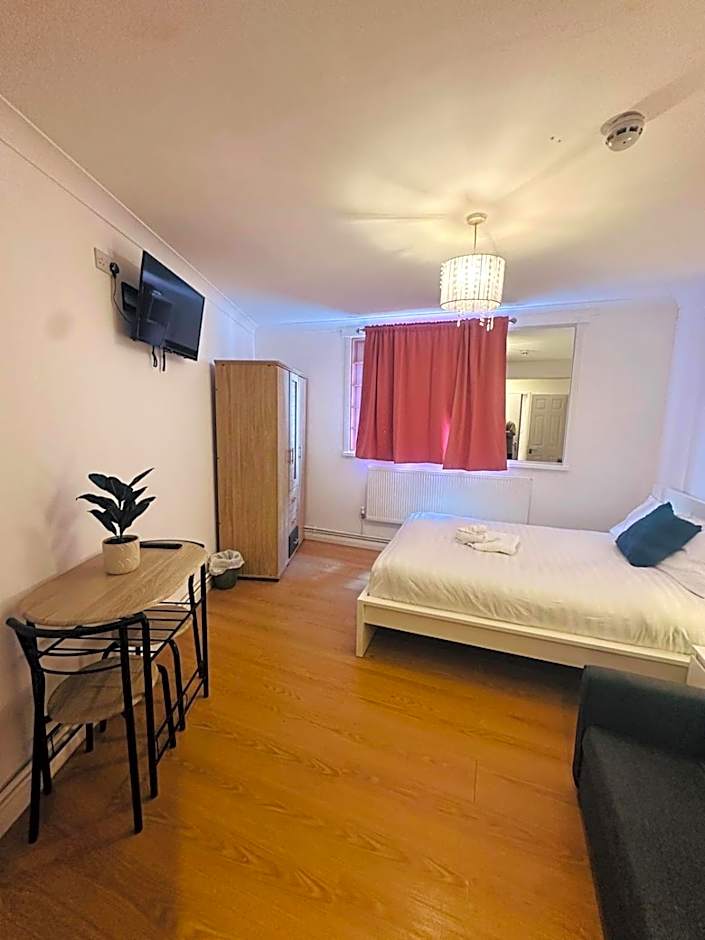 Sundrige park Hotel in Bromley, Greater London near Tesco and Sundridge Park Station