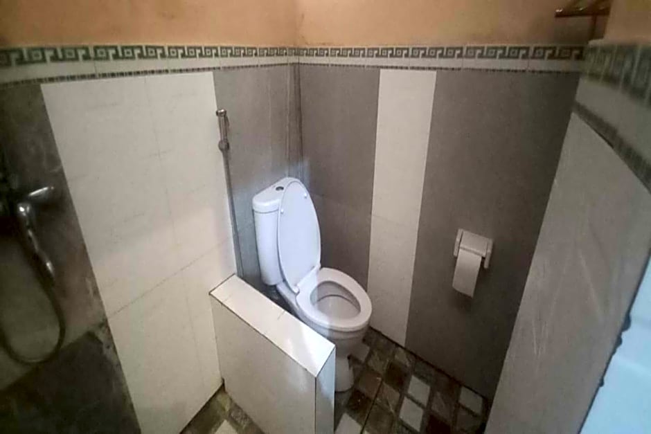 OYO Life 93010 Omah Bareng Syariah Sambisari