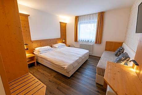 Standard Double or Twin Room with Balcony