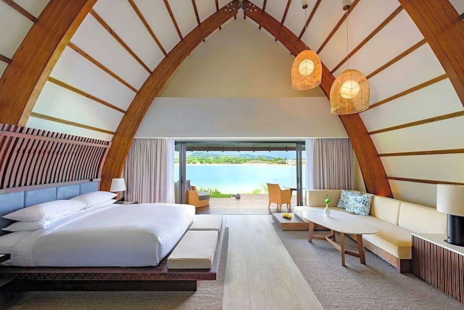 Photo 1 of 4 of Lagoon 1 King Bed, Lagoon View, Balcony