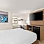Clarion Pointe Kennesaw Town Center