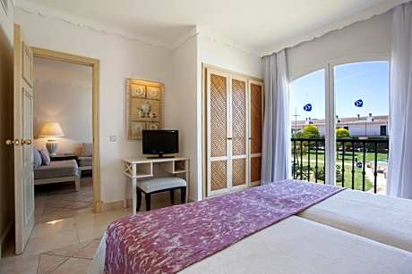 One-Bedroom Suite with Pool View (2 Adults + 1 Child)