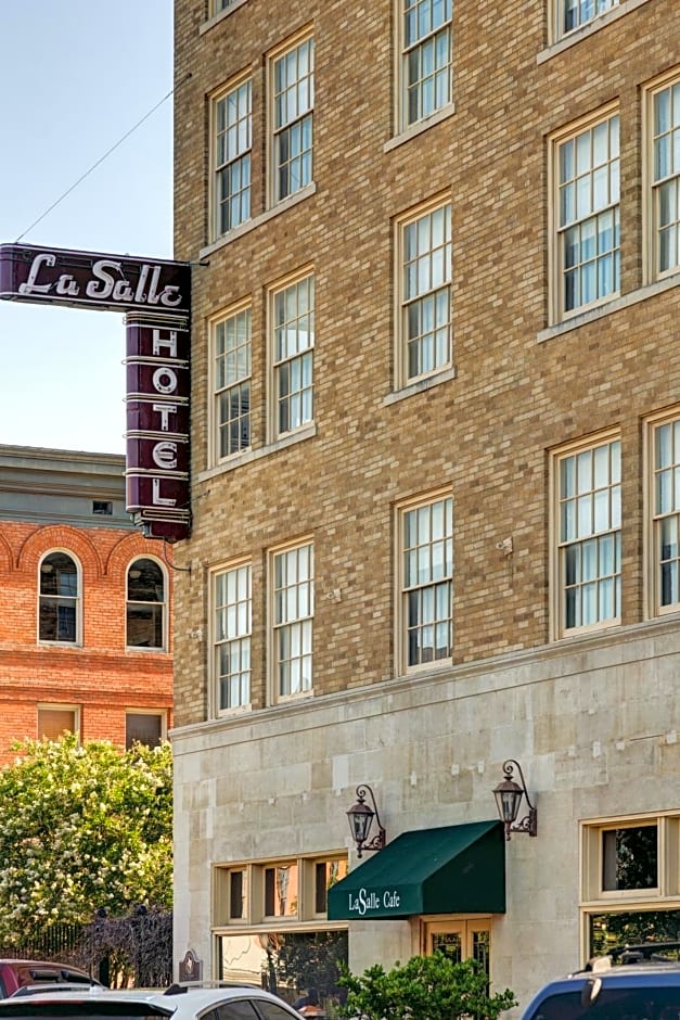 LaSalle Boutique Hotel