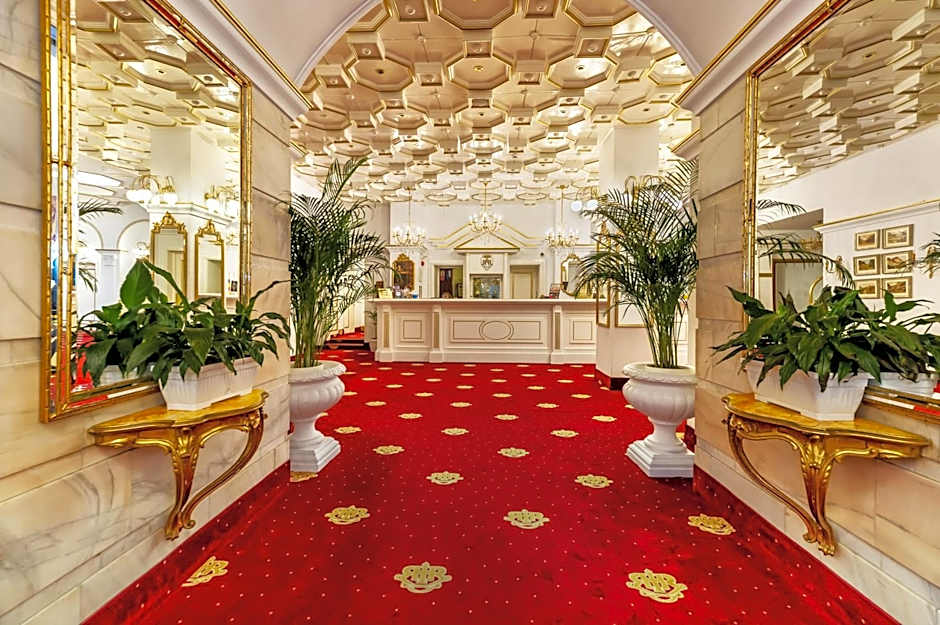 Hotel Imparatul Romanilor