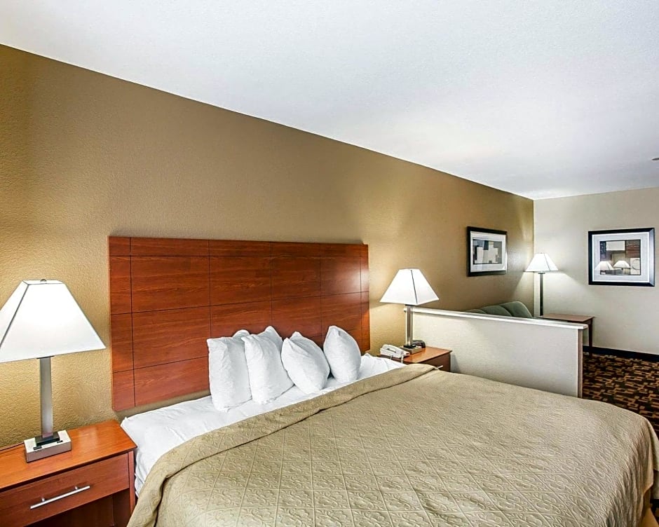 Quality Inn & Suites Mt. Juliet