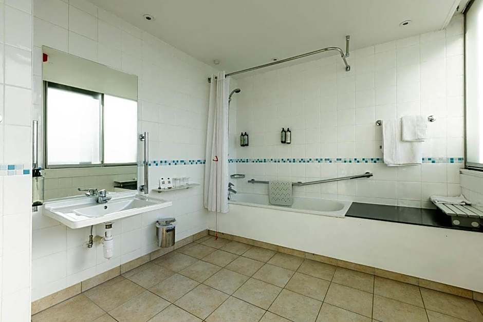 Holiday Inn Glasgow Airport By IHG