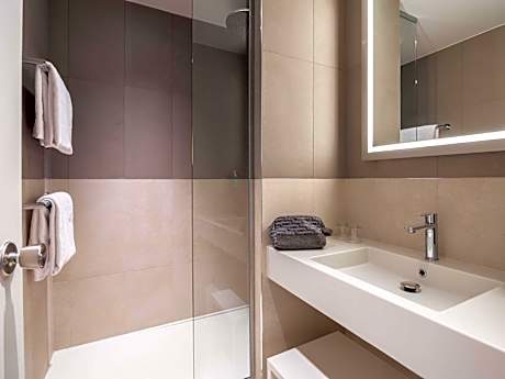 Deluxe Suite with Two Double Beds