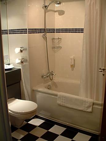 Standard Room with Two Single Beds