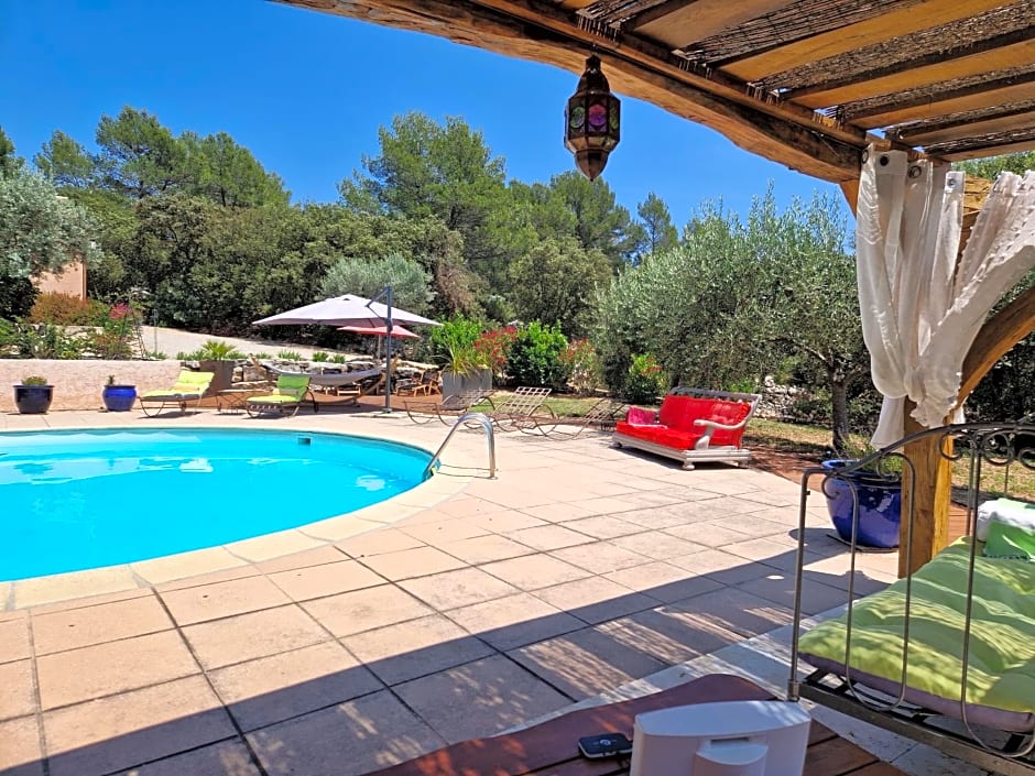 Le Petit Coin de Paradis